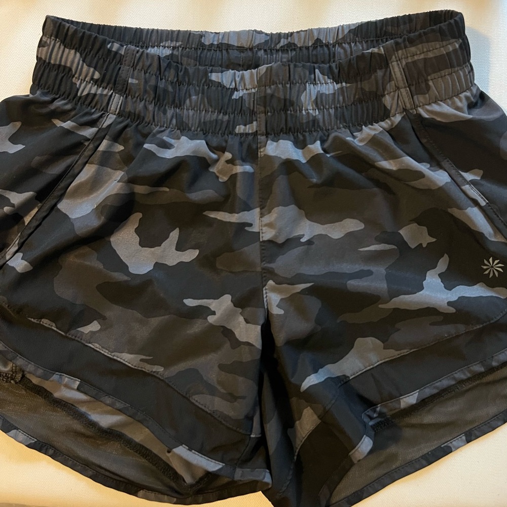 ATHLETA MESH RACER RUN MID RISE 4 SHORT, size XXS